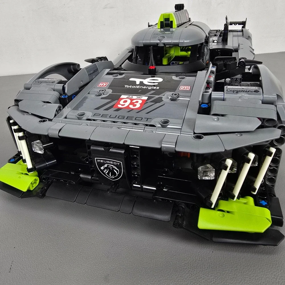 LEGO Technic Peugeot 9X8 24H Le Mans Hybrid Hypercar 42156 Assembled Model 1:10 - Picture 2 of 11